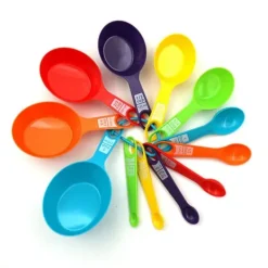 12 st färgglada måttkoppar och skedar, säkert, hälsosamt, enkelt att förvara, gör-det-själv, stapelbara, hopfällbara köksmåttverktyg, slumpmässig fär | CDON