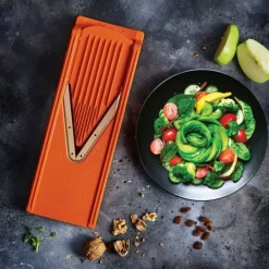 Borner Mandolin V3 Special | 7-delat set | 5 skärtjocklekar | Lämplig som pommes fritesskärare | BPA-fri och rostfri | orange