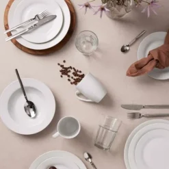 Tallrikar & Bordsserviser-Café Mattallrik Ø 24cm, 4-pack - Aida