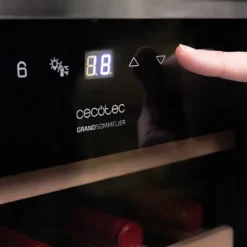 Cecotec Wine cooler with 34-bottle capacity and high-performance compressor cooling system. Adjustable temperature and interior LED light.