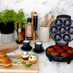 Champion Muffin Maker Ceramic 7 Muffins 700W MM400 Svart