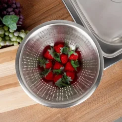Durkslagssil i stål för silning av grönsaker och frukter 24 cm