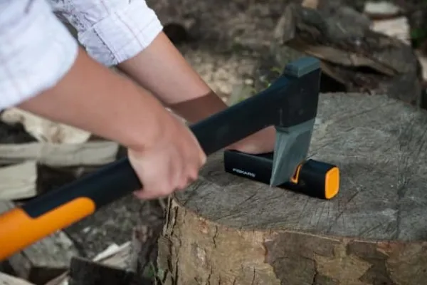 Fiskars Xsharp, Sort, Orange