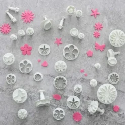 Kakformar-Fjärilar, Blommor, Löv Utstickare 33st | Plunger