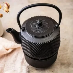 Kaffe- & Tekannor-GJUTJÄRNKANNA 0,8L MED FILTER OCH VÄRMARE KINGHOFF KH-1847