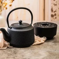 Kaffe- & Tekannor-GJUTJÄRNKANNA 0,8L MED FILTER OCH VÄRMARE KINGHOFF KH-1847