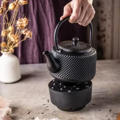 Kaffe- & Tekannor-Gjutjärnstekanna med värmare 0,8L KINGHOFF KH-1847