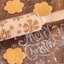 Kavlar-Graverad kavel med jultema och trästruktur för pepparkakor