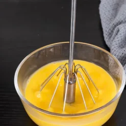 Halvautomatisk handvisp i rostfritt stål för smidig vispning