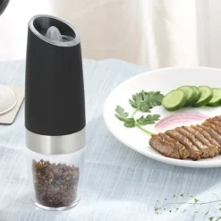 Juicepressar-Hushålls multifunktionell elektrisk malningsverktyg pepparkvarn induktion kryddkvarn köksredskap (svart)