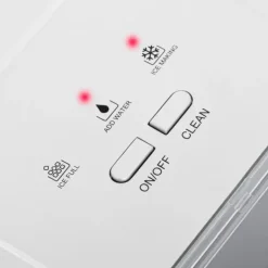 Ismaskin med kapacitet på 12 kg per dygn och automatisk rengöring