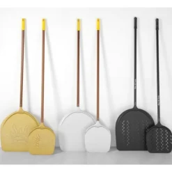 Pizzaspadar-ITALIA 3D pizzaskyffel i aluminium, perforerad, 330x1700mm