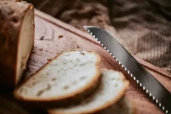 Japanska knivset med 8 Muteki-knivar i presentask. Högkolstål.