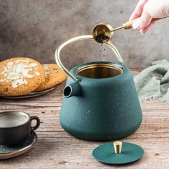 Kaffe- & Tekannor-Kinghoff Gjutjärns Imbryk 1L med Filter Flaska Grön