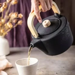 KINGHOFF Gjutjärnsbryggare KH-1845 1,3L med filter