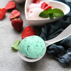 Matbestick-Kökssked i metall för att servera glass och sorbet