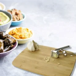 Köksutensil - Fackelmann - 3-i-1 vitlökspress - Aluminium - Kärnfria - Nötknäckare