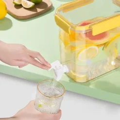 Dryckesautomater-Kylskåp Kallvattenkokare med kran Stor kapacitet Kanna Kylskåp Kallvattenbehållare för hemköket