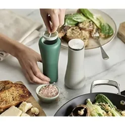 Joseph Joseph Manuella Peppar- och Saltkvarnar - - Milltop - Justerbar Keramik - Grön - 2 stycken