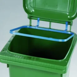 Metallram för att fästa en soppåse i en 120L behållare