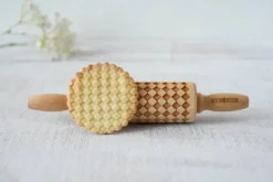 MoodForWood Träkavel 25 cm med handtag, set om 3, graverad, perfekt för bakning - geometriskt mönster