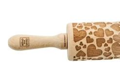 Kavlar-MoodForWood Träkavel, Graverad, 43 cm med Handtag, Perfekt för Bakning - Hjärtmönster
