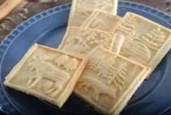 Kavlar-MoodForWood Träkavel, Graverad, 43 cm med Handtag, Perfekt för Bakning - Djurmönster