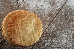 Kavlar-MoodForWood Träkavel, Graverad, 43 cm med Handtag, Perfekt för Bakning - Dala Mönster