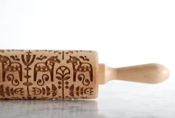 Kavlar-MoodForWood Träkavel, Graverad, 43 cm med Handtag, Perfekt för Bakning - Dala Mönster