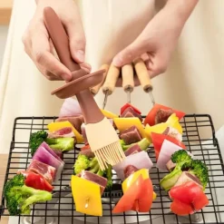 Bakpenslar-Oljeborste Högtemperaturbeständig livsmedelsklassad silikonbakelse Tråcklingsborste med röd flaska