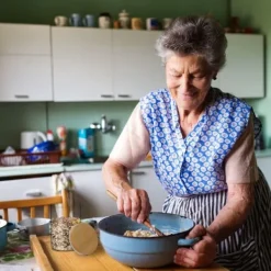 Förvaringsburkar-Relaxdays Glasförvaringslådor, set om 3, storlekar 500, 700, 1000 ml, pasta, ris, flingor, kaffe, D 9,5 cm, bambu