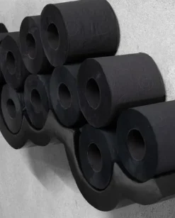 Renova svart parfymerat toalettpapper 16,1 m 3-lagers 140 ark 6 rullar