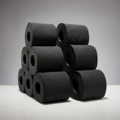 Renova svart parfymerat toalettpapper 16,1 m 3-lagers 140 ark 6 rullar