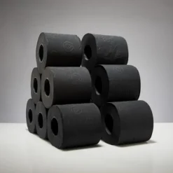 Renova svart parfymerat toalettpapper 16,1 m 3-lagers 140 ark 6 rullar