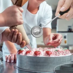 Sockerströare-rostfritt stål pulversockerskakare duster mjölsikt pulverduster bakpulversiktar för bakverktyg