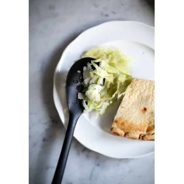 Hålslevar-Signature Non-Stick Hålad Slev - Robert Welch