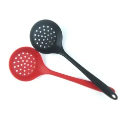 Hålslevar-Skimmerspatel med hål i silikon Lätt sked med öppningar Skimmer-skedsil med långt handtag