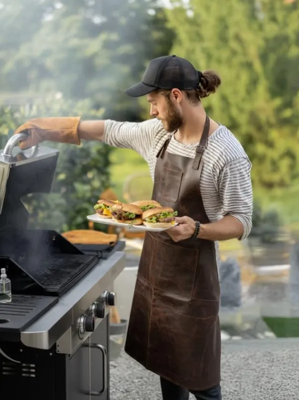 Förkläden-SKINNFÖRKLÄDE GRILL / BBQ / BARISTA / KOCK / FRISÖR FÖRKLÄDE BRUN DISTRESSED APRON