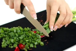 Grytlappar & Grillvantar-SKÄRBRÄDA I GLAS 52x40 CHILI PEPPAR