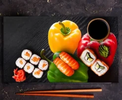 SKÄRBRÄDA I GLAS 52x30 PAPRIKA