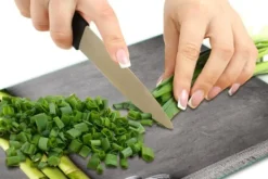 SKÄRBRÄDA I GLASPLATTA 52x40 BAMBU