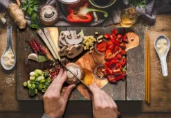 SKÄRBRÄDA I GLASPLATTA 52x30 KÖK