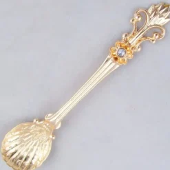 Matbestick-4st Kaffeskedar Set Vintage Dessertskedar av aluminiumlegering med Orris-mönster för hemmakök