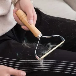 Återanvändningsbar Luddborttagare med Trähandtag Klädvårdsrulle