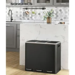 Källsorteringskärl-Återvinningskärl Songmics, 3 x 18 L trippelkökskärl, pedalhink med 3 fack och mjukstängande lock, innerhinkar i plast och handtag, svart