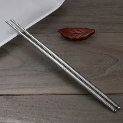 Matbestick-Ätpinnar i metall