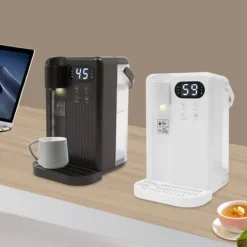 Vattenkylare-Vattendispenser - Elektrisk bordsmodell - 3 L Kapacitet - 12 Temperatursteg 25–99°C - 220–240 V 50 Hz - PP-material - Svart