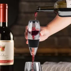 Vinluftare – Snabb Dekantering för Förbättrad Smak och Arom