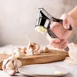 Vitlökspressar-Vitlökspress KINGHOFF KH-1815