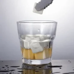 YepYes Ice Cube Stones Whisky Rocks Återanvändbara dryckskylare Stenar för kylning Vinöl Drycker 9ST Vit